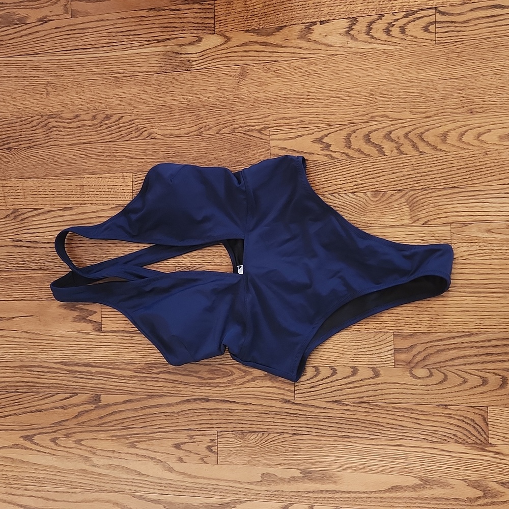 NWT Cupshe plunge navy one piece swim L